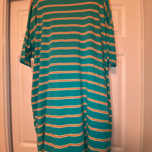 Lula Roe Irma tee - Picture 6 of 7